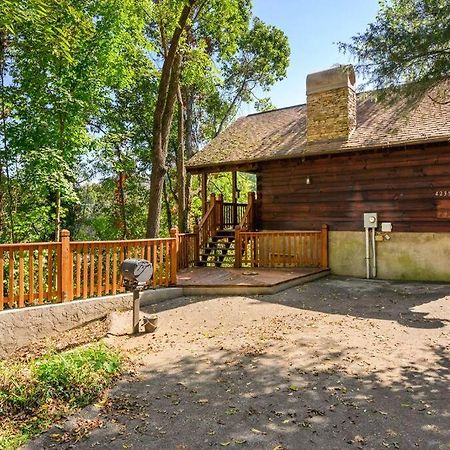 Do Not Disturb - Pigeon Forge Smoky Mountain Studio Cabin, Hot Tub, Fireplace Kültér fotó