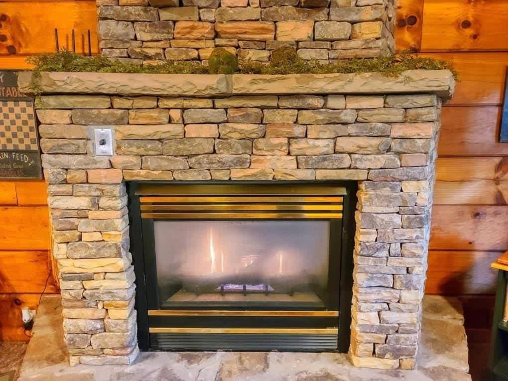Do Not Disturb - Pigeon Forge Smoky Mountain Studio Cabin, Hot Tub, Fireplace Kültér fotó